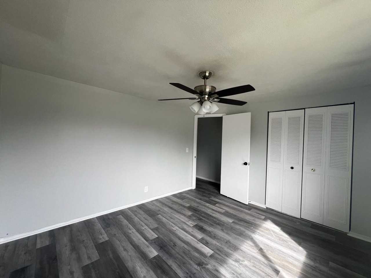 5970 Glenway Dr, Brook Park, OH 44142 Apartments 5970 Glenway Dr