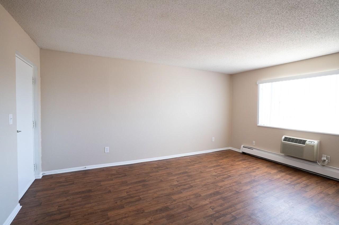 Prentice House Apartments 481 W Prentice Ave, Littleton, CO 80120