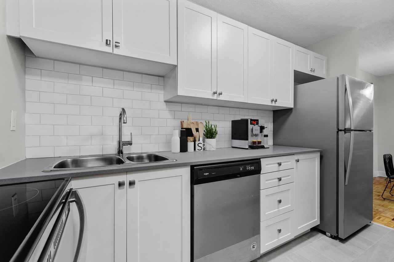 Shipyards Apartments 33 Ontario St, Kingston, ON K7L 5E3 Zumper