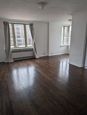 150 Farnham Ave 432, Toronto, ON M4V 1H5 1 Bedroom Apartment for