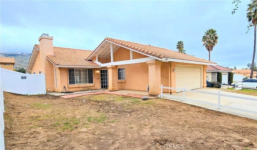 9870 Sycamore Canyon Rd, Moreno Valley, CA 92557 4 bedroom House