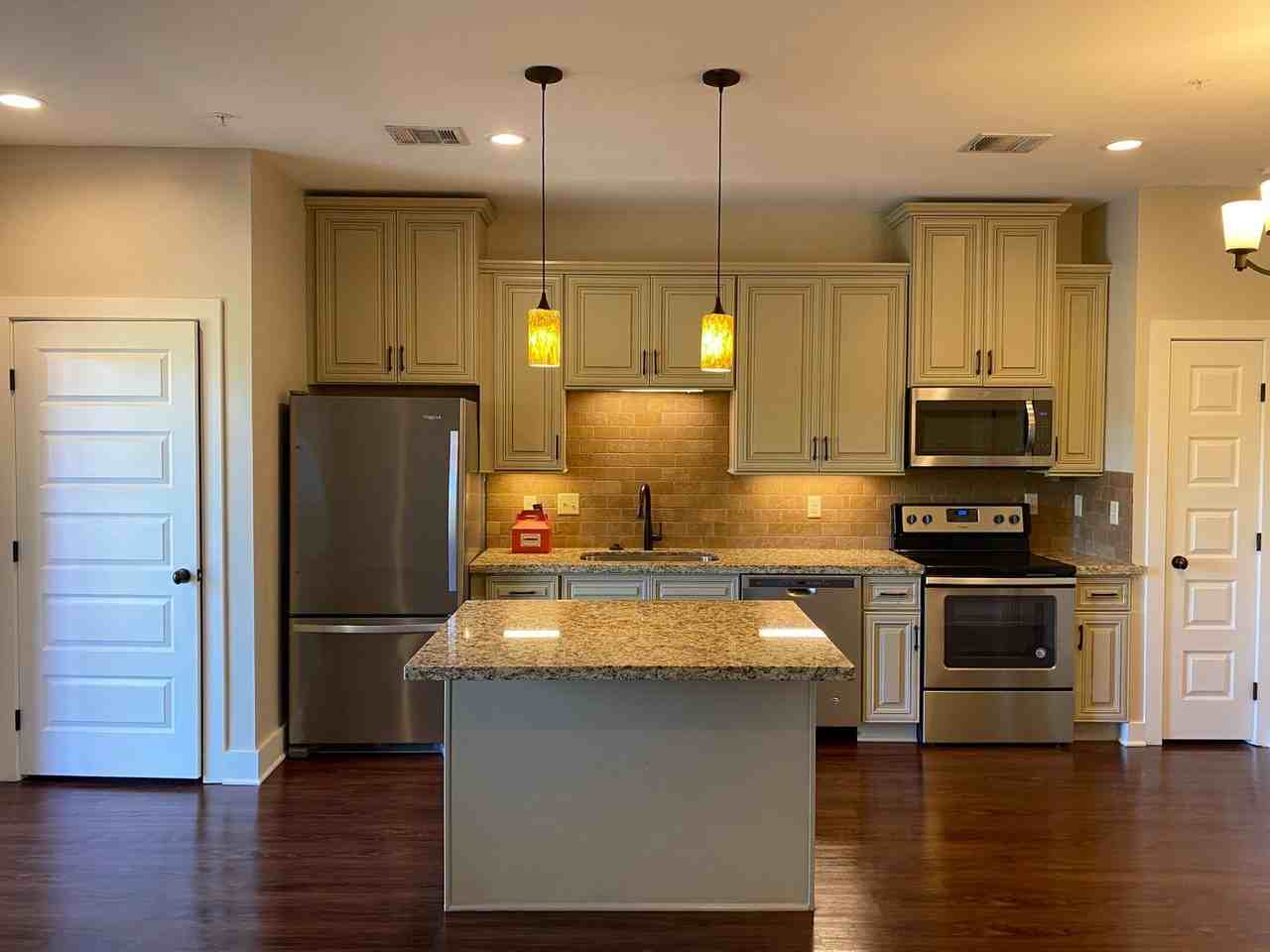 Copper Chase Luxury Apartments 2402 Broadmoor Dr, Bryan, TX 77802