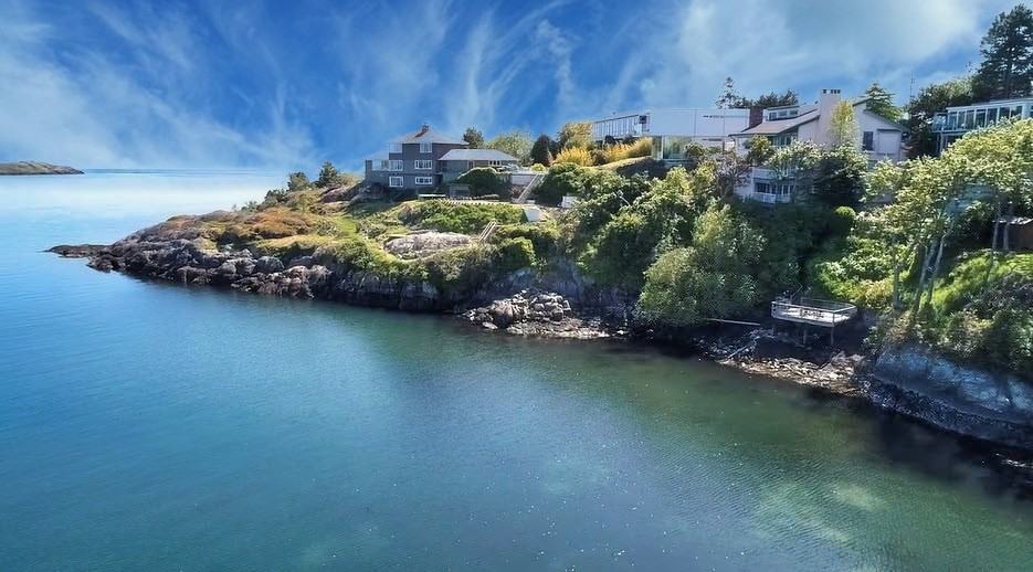 Houses for Rent In Oak Bay, BC Home Rentals Available Zumper