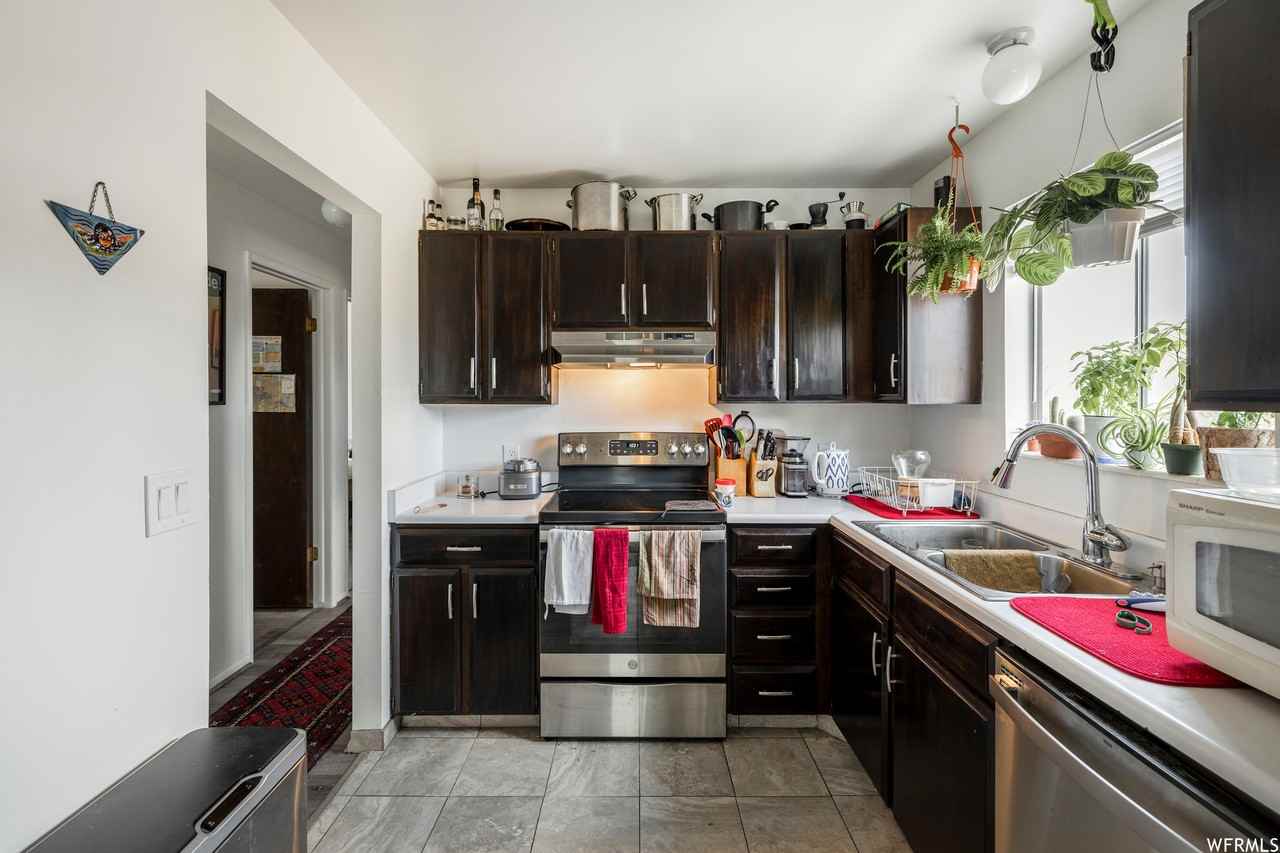 2224 E Claybourne Ave Apartments in Canyon Rim, Millcreek, UT 84109