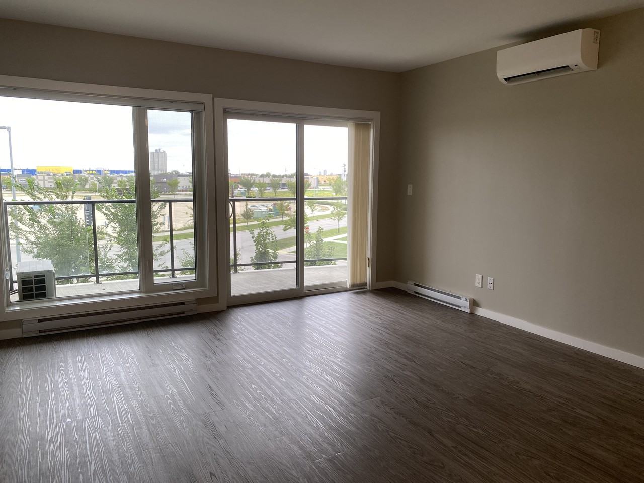 701 Sterling Lyon Parkway, Winnipeg, MB R3P 2V1, CAN 2 unit Rentals
