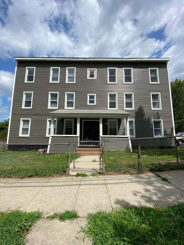 1370 Worcester St Apartments in Indian Orchard, Springfield, MA 01151