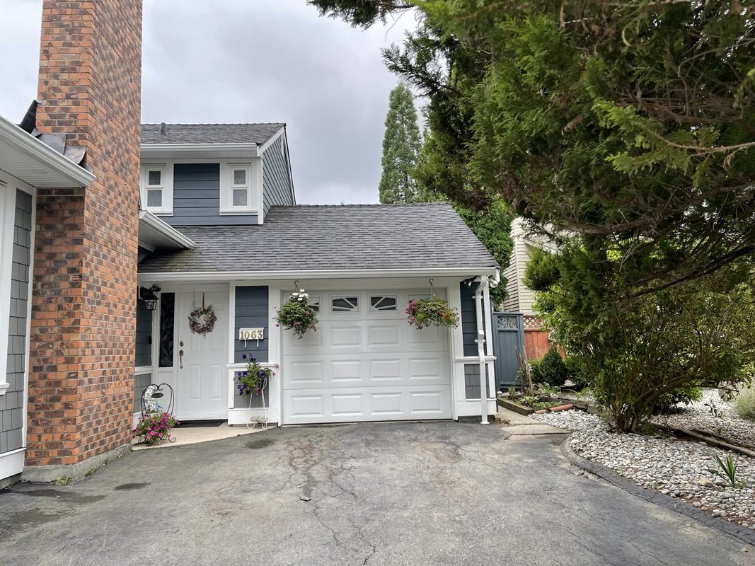 1063 Lombardy Dr, Port Coquitlam, BC V3B 5P6 Studio Apartment for