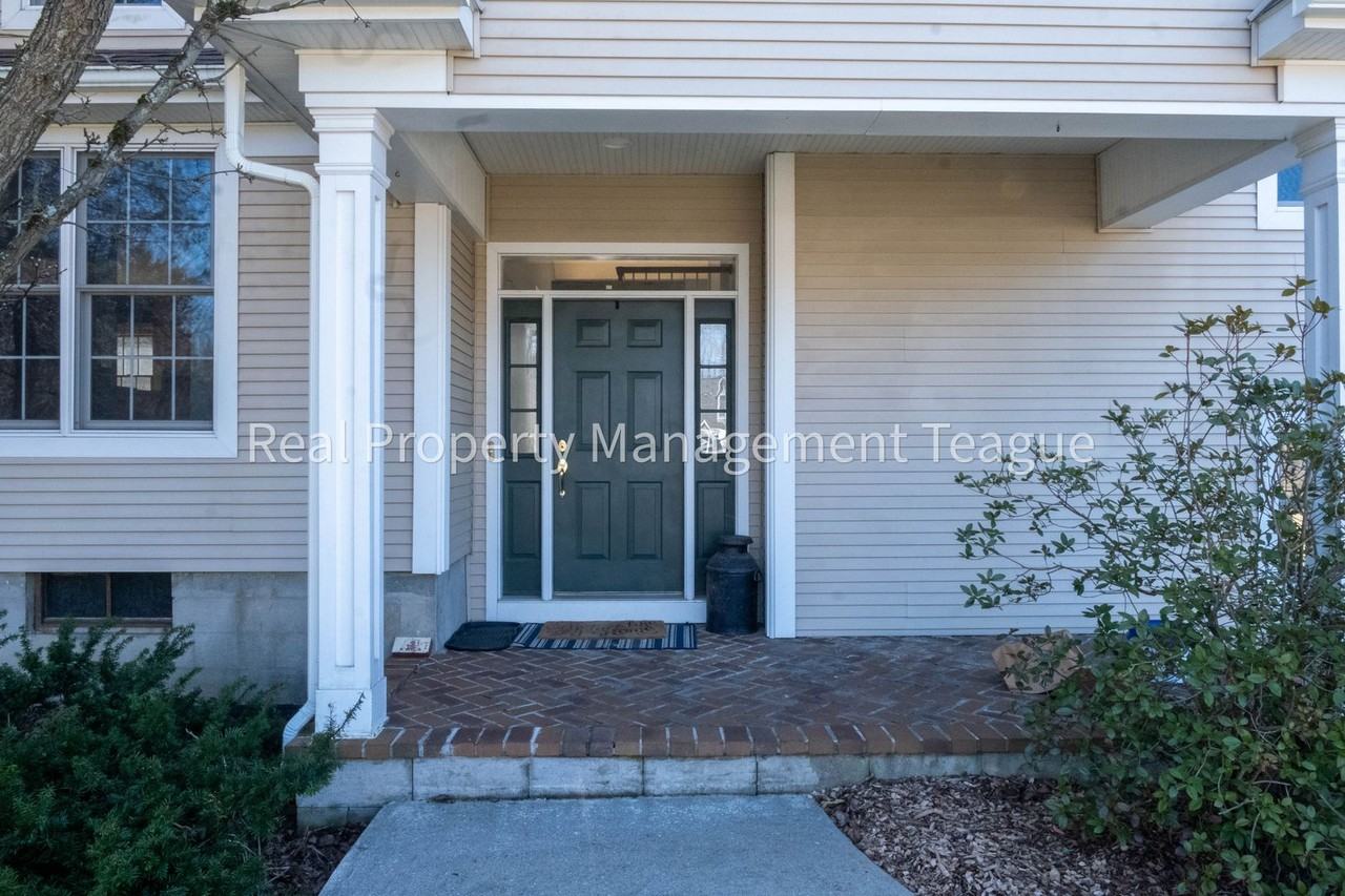 12 Rustic Bridge Rd, Rexford, NY 12148 3 Bedroom House for 2,995/month