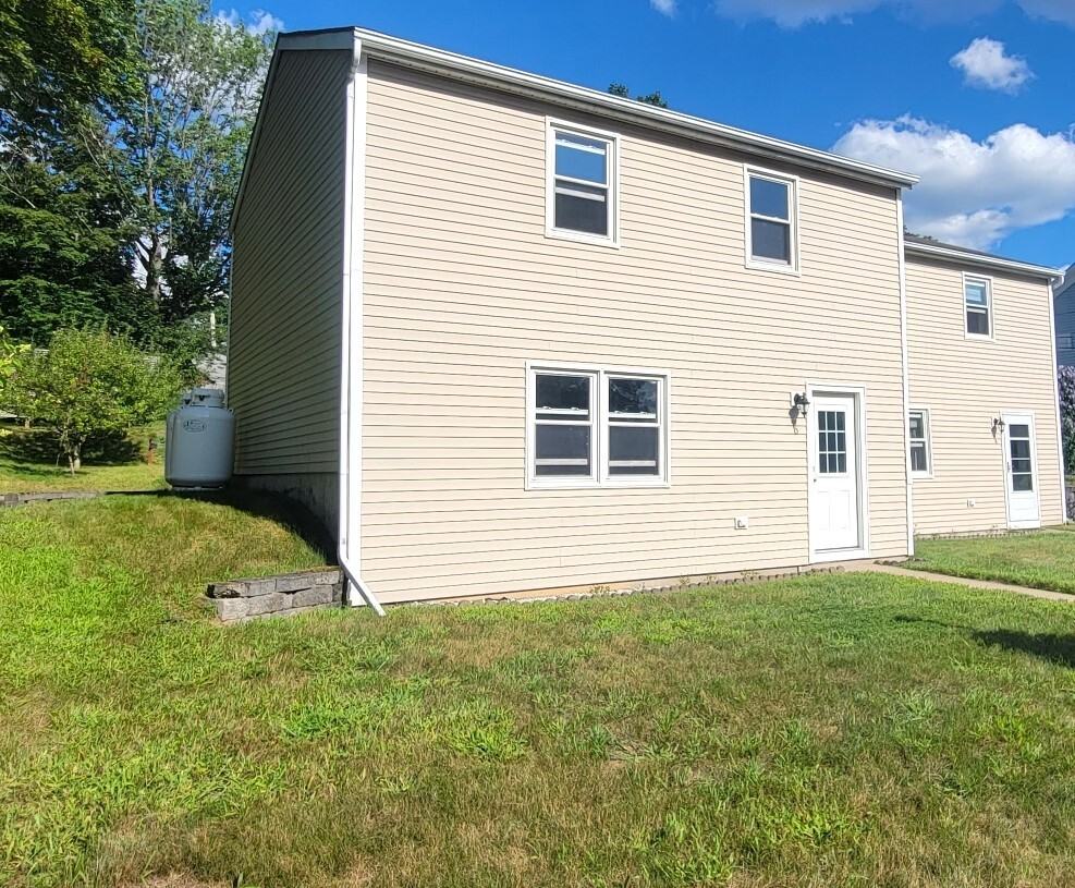 6 Cedar Lane Apartments 6 Cedar Ln, Berwick, ME 03901 Zumper