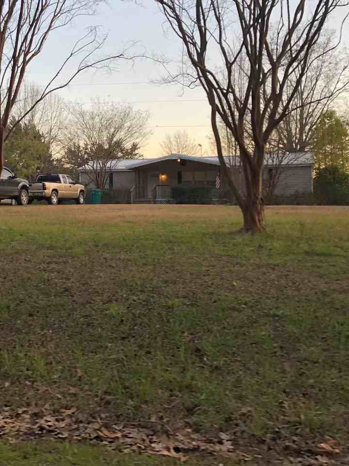 2122 County Road 53, Water Valley, MS 38965 3 Bedroom House for 800
