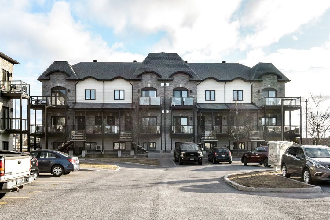 Lake Avenue by Brigil ( Carleton Place ) Apartments 320 Lake Ave E, Carleton Place, ON K7C 0G2