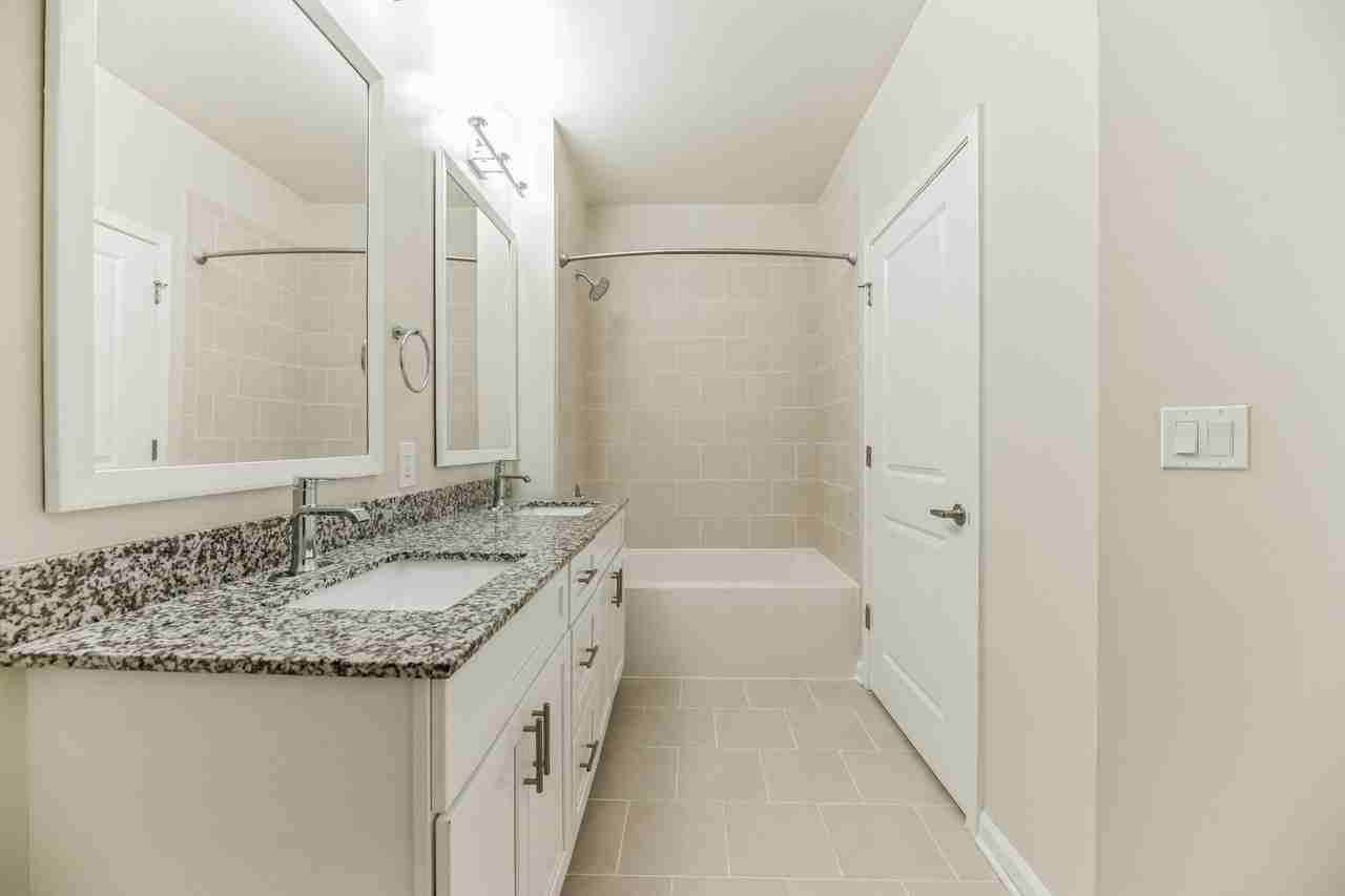 Simmons Park Apartments 211 River Landing Dr, Charleston, SC 29492