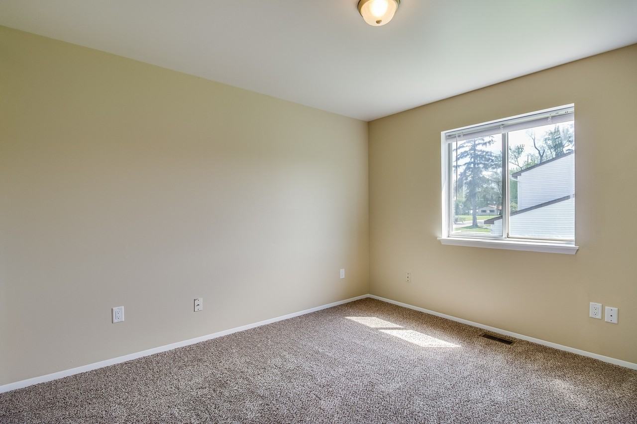 Meadowview Townhomes (Meadowview Street LLC) Apartments 425