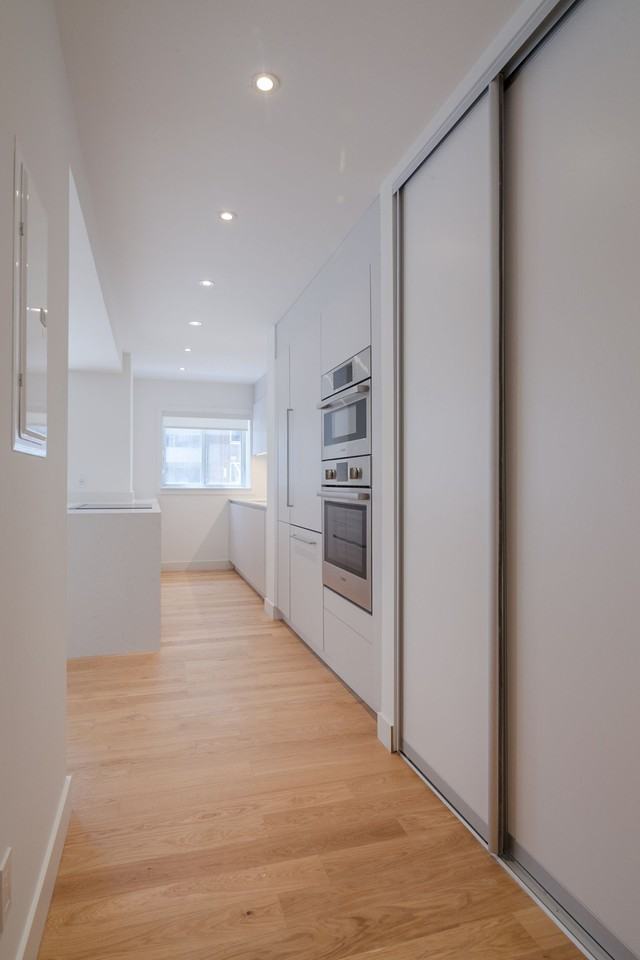 Plaza Drummond Apartments 3435 Rue Drummond, Montréal, QC H3G 1X8