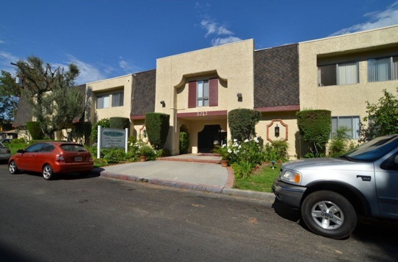 RAD Radford Manor Apartments 5242 Radford Ave, Los Angeles, CA