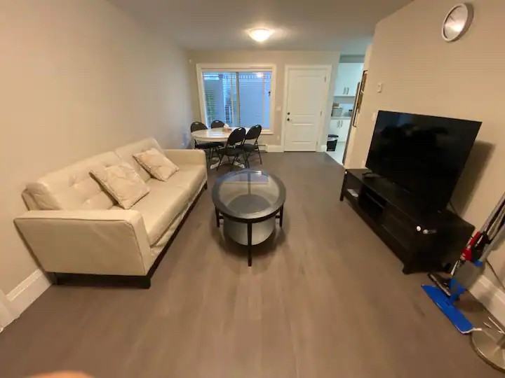 1389 Cornell Ave, Coquitlam, BC V3J 3B5 2 Bedroom Apartment for 2,580