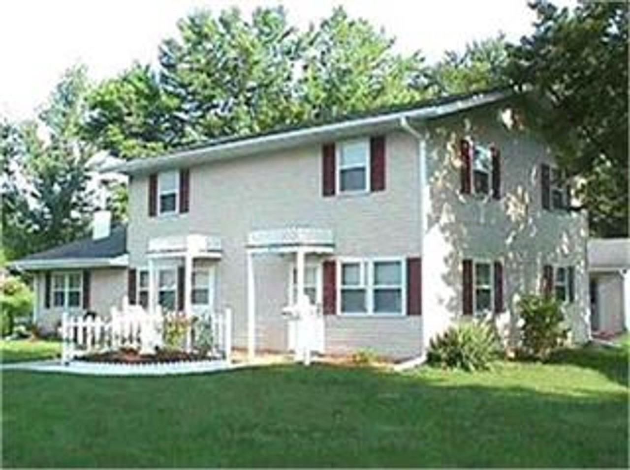 611 W Madison St Apartments in Knoxville, IA 50138 Zumper