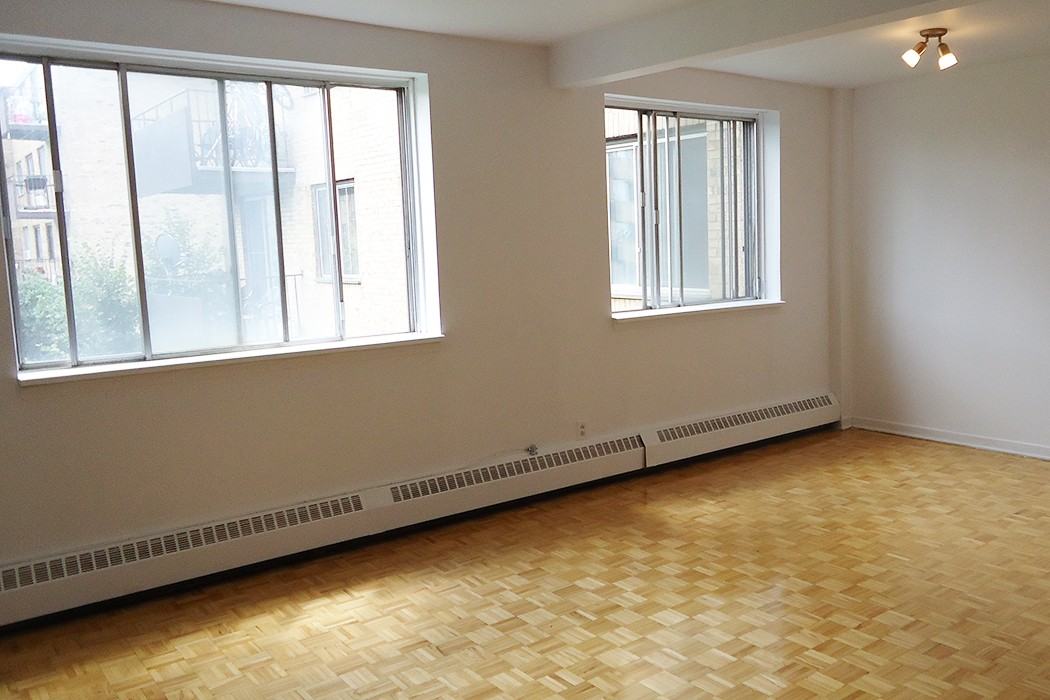 1225 AlexisNihon Apartments 1225 Boul AlexisNihon, SaintLaurent