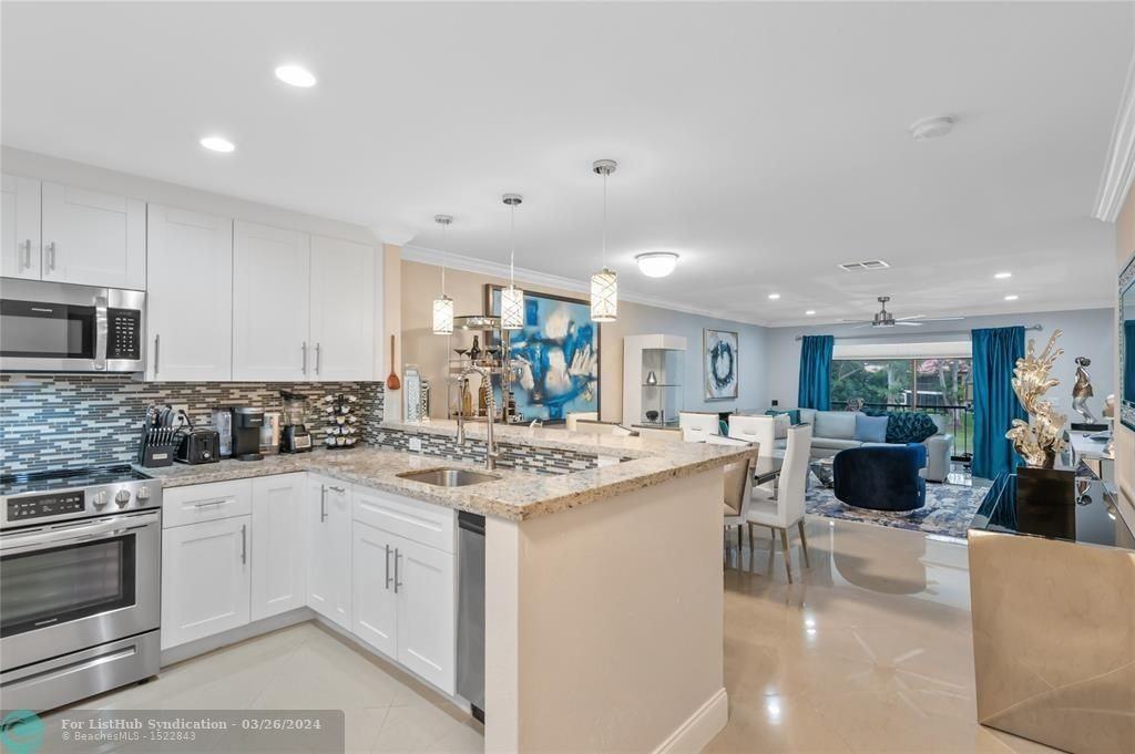 21662 Arriba Real 44F, Miami, FL 33433 2 Bedroom Condo for 3,100