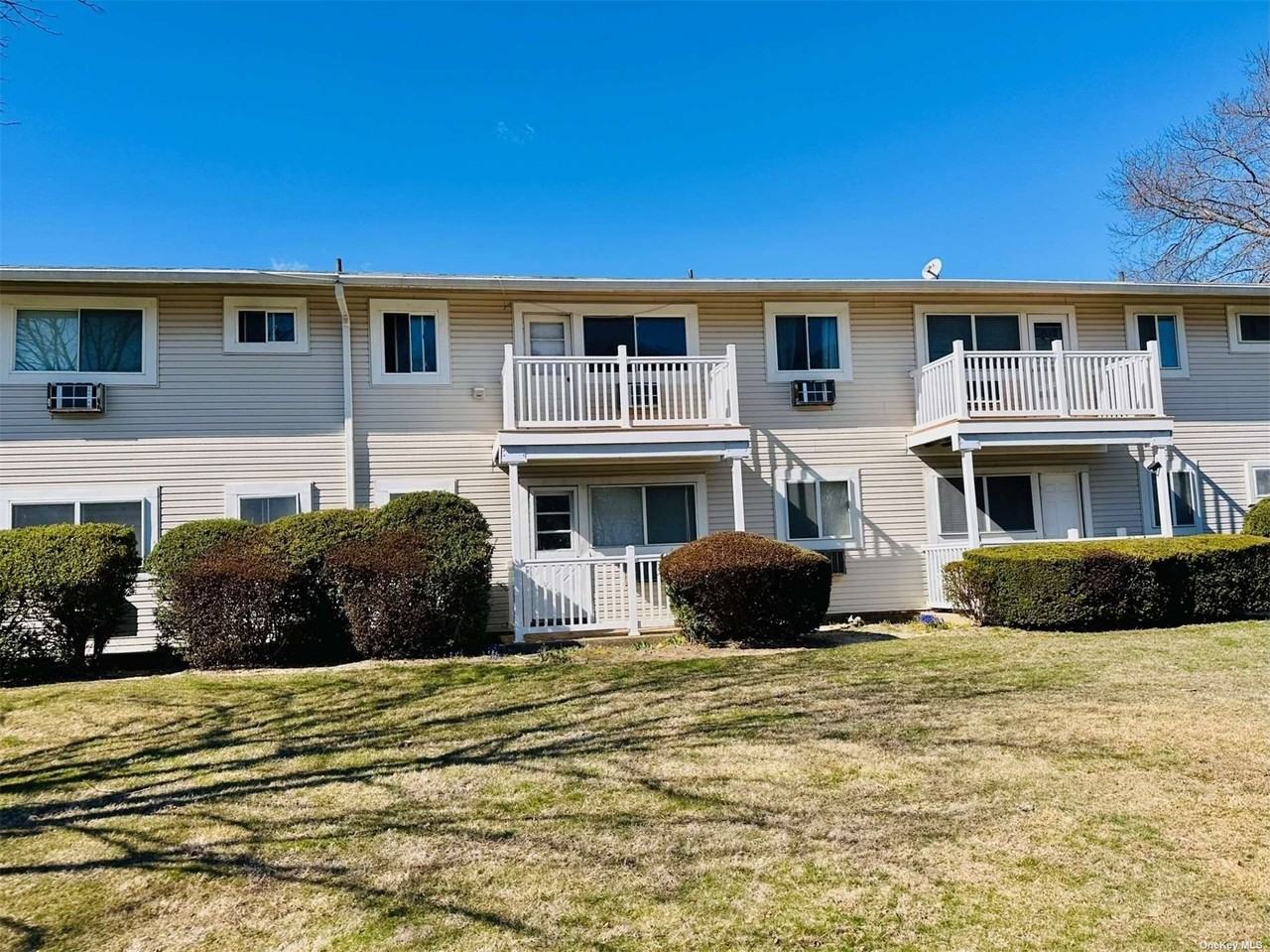 Apartments for Rent In Central Islip, NY Find 25 Condos & Other Rentals