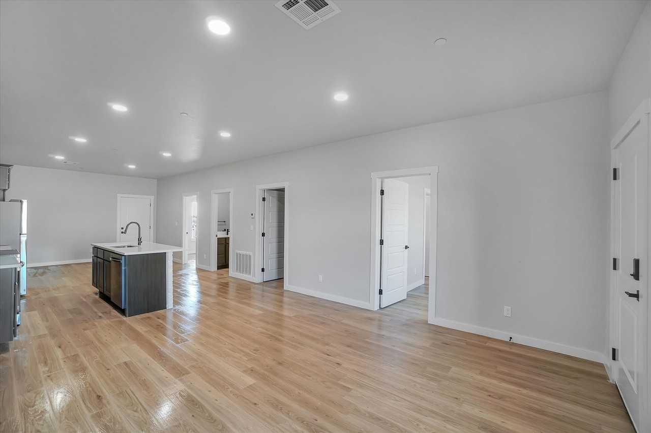 The Trails Modern Townhomes Apartments 100 Flight Line Court, Altus