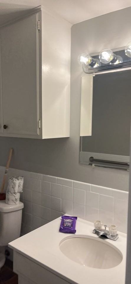 Stratford West Apartments 1440 N Clarence Ave, Wichita, KS 67203 Zumper