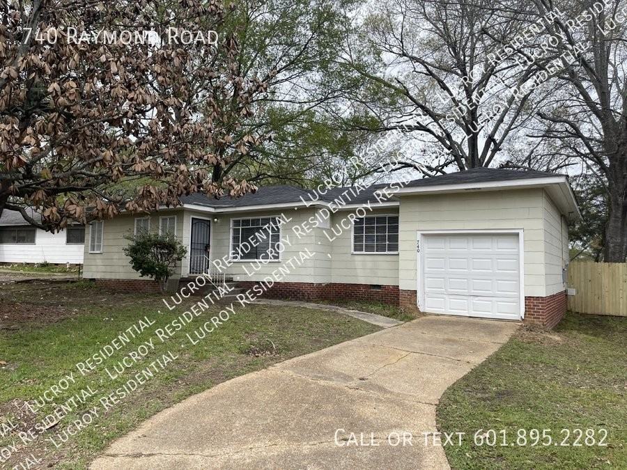 740 Raymond Rd, Jackson, MS 39204 3 Bedroom House for 975/month Zumper