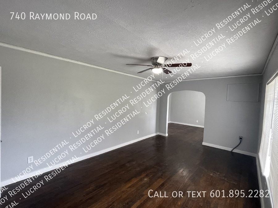 740 Raymond Rd, Jackson, MS 39204 3 Bedroom House for 975/month Zumper