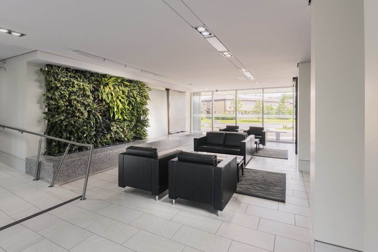 The Cobalt Apartments 90 Woodridge Cres, Ottawa, ON K2B 7T1 Zumper