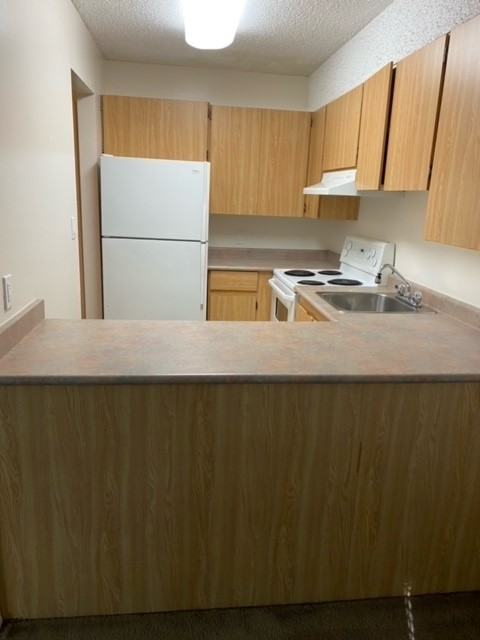 Sun Creek Apartments 7121 133b St, Surrey, BC V3W 8A3 Zumper