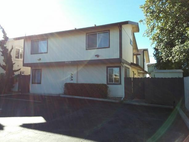 3476 2476 & 2478 Ocean Street Apartments 2476 & 2478 Ocean Street