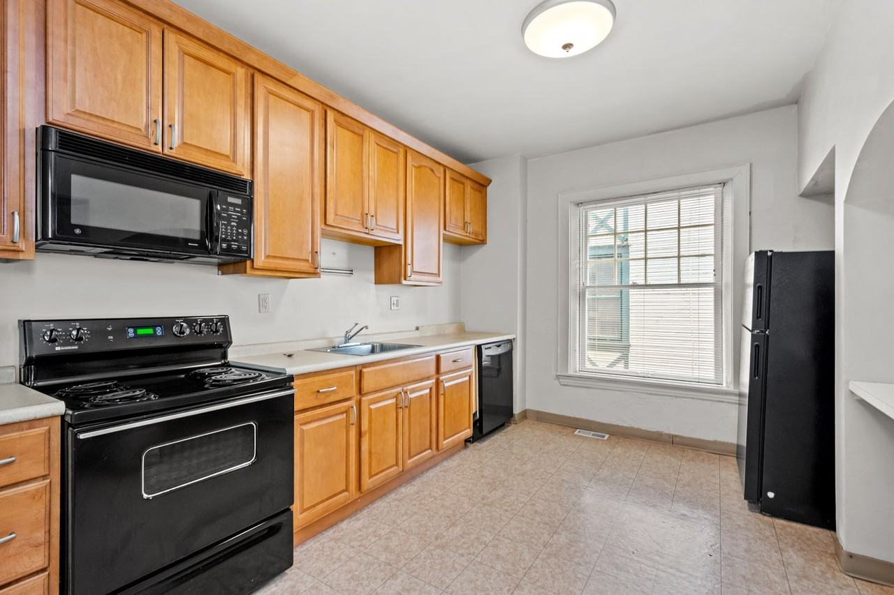 226 East End Avenue Apartments 226 E End Ave, Pittsburgh, PA 15221