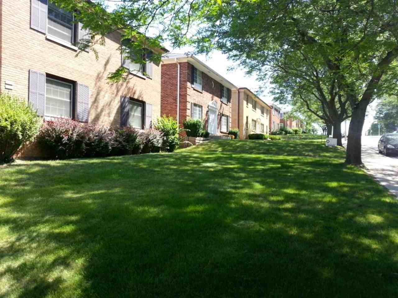 Longfellow Gardens Apartment Homes Apartments 7734 W North Ave