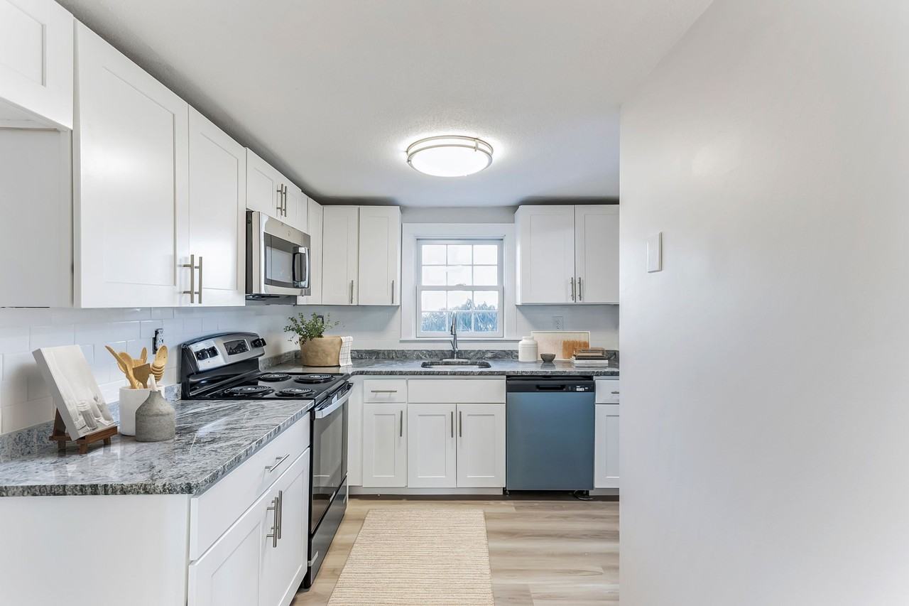 Pelham Townhomes Apartments 45 Bridge St, Pelham, NH 03076 Zumper