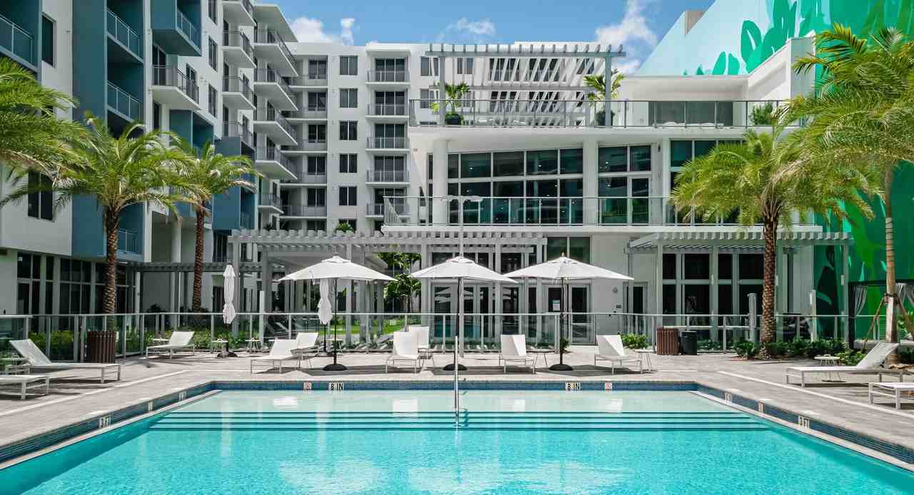 Avery Dania Pointe Apartments 121 N Compass Way, Dania Beach, FL