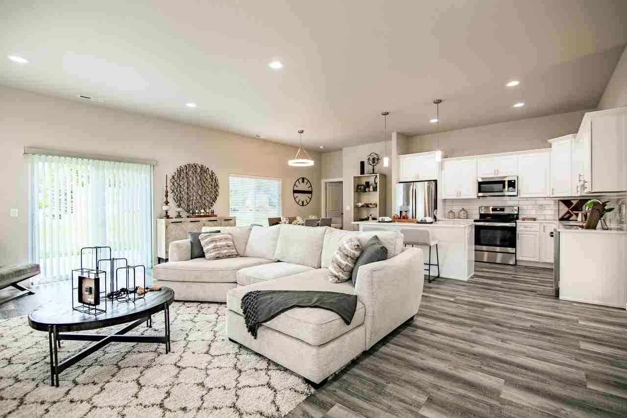 The Earl Twin Homes Apartments 2906 Kamrose Dr, Bismarck, ND 58504