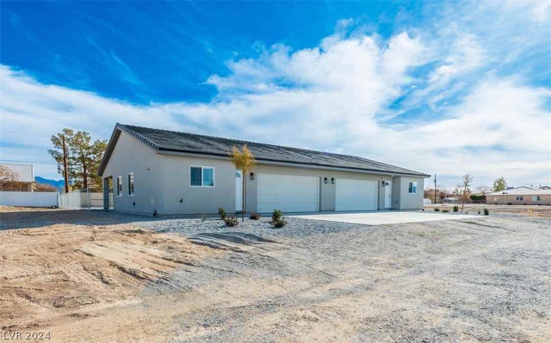 1711 Sycamore Ave B, Pahrump, NV 89048 2 Bedroom Apartment for 1,350