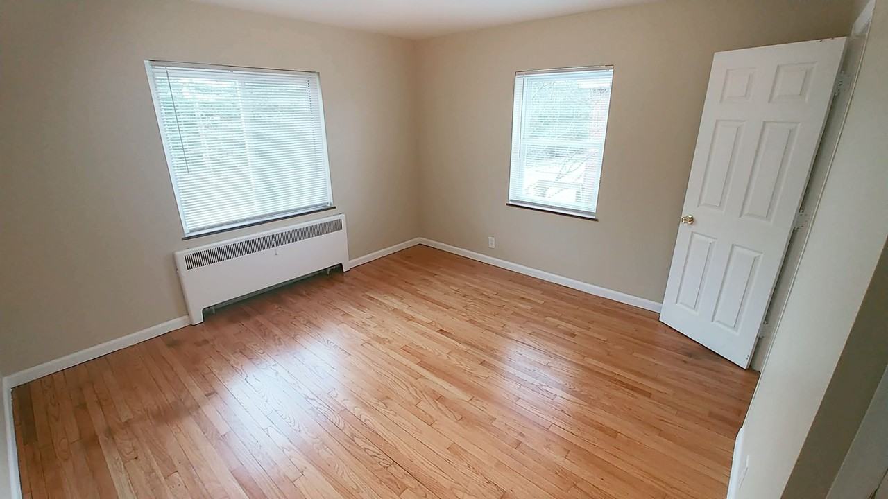 5300 Reading Road Apartments 5300 Reading Rd, Cincinnati, OH 45237