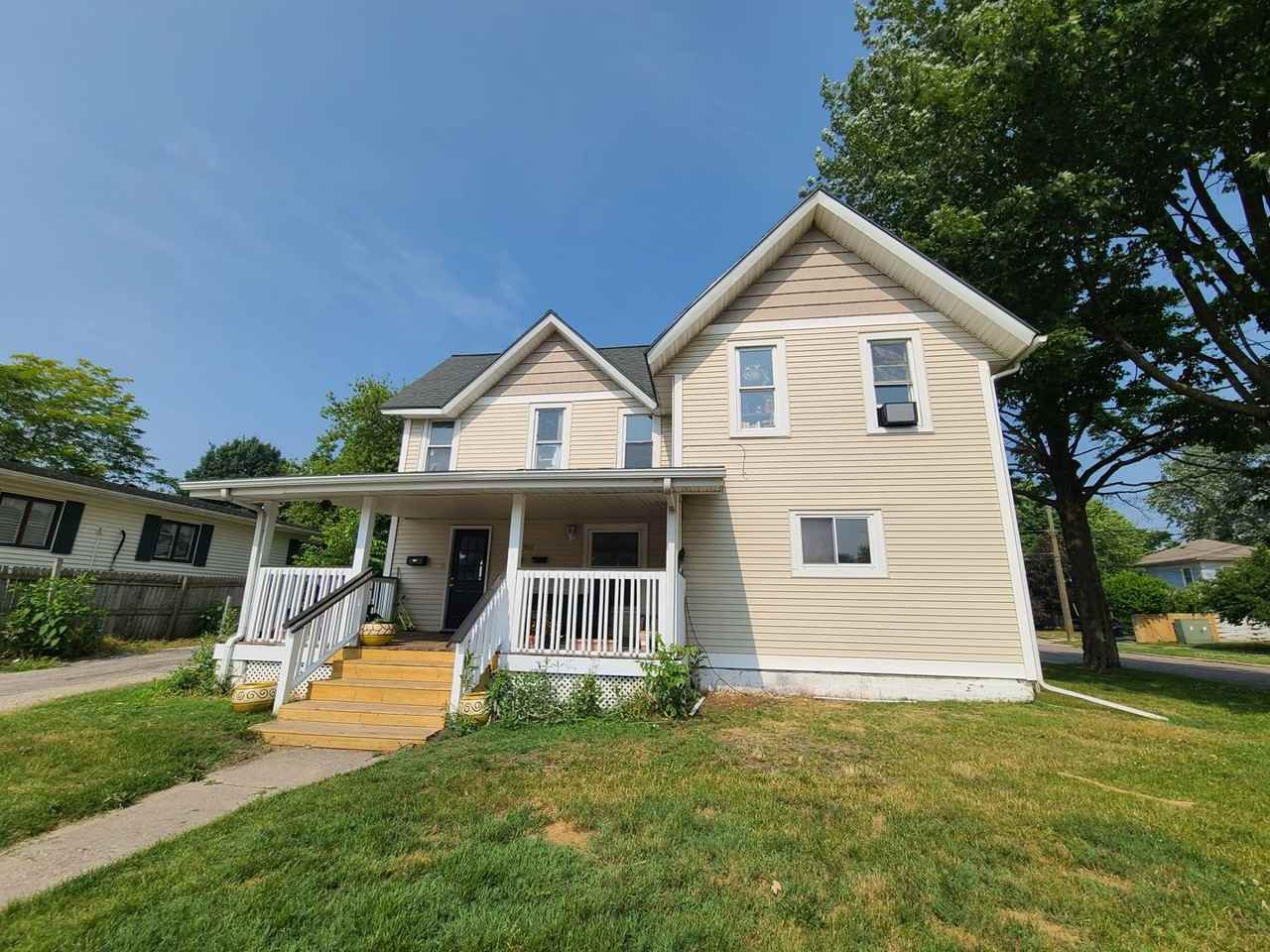 Broadway Avenue, 556 Apartments 556 Broadway St, South Haven, MI