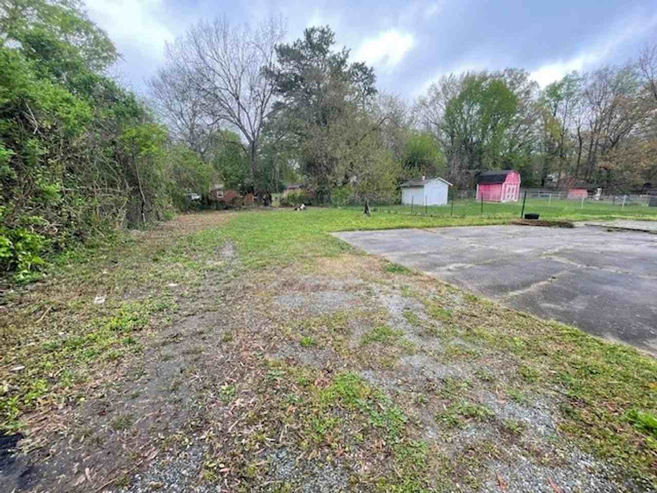 1612 Willow Rd, Greensboro, NC 27401 3 Bedroom House for 1,400/month