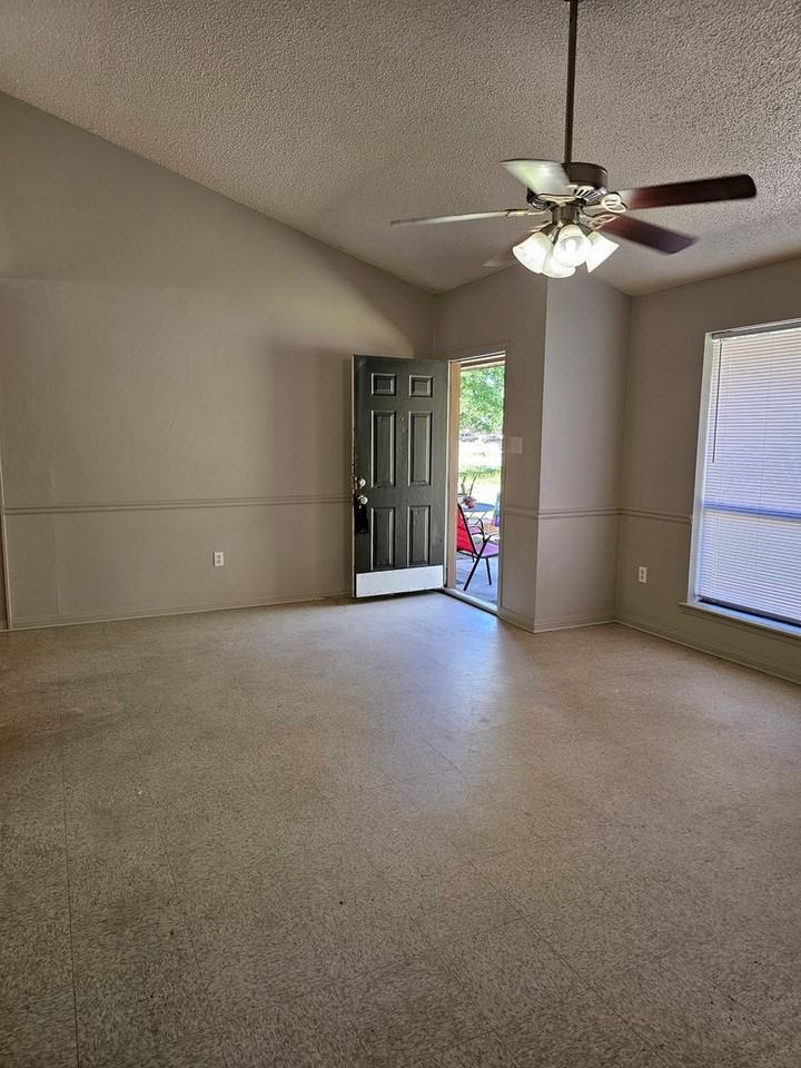 44176 Simpson Place Apartments 44176 Simpson Pl, Hammond, LA 70403