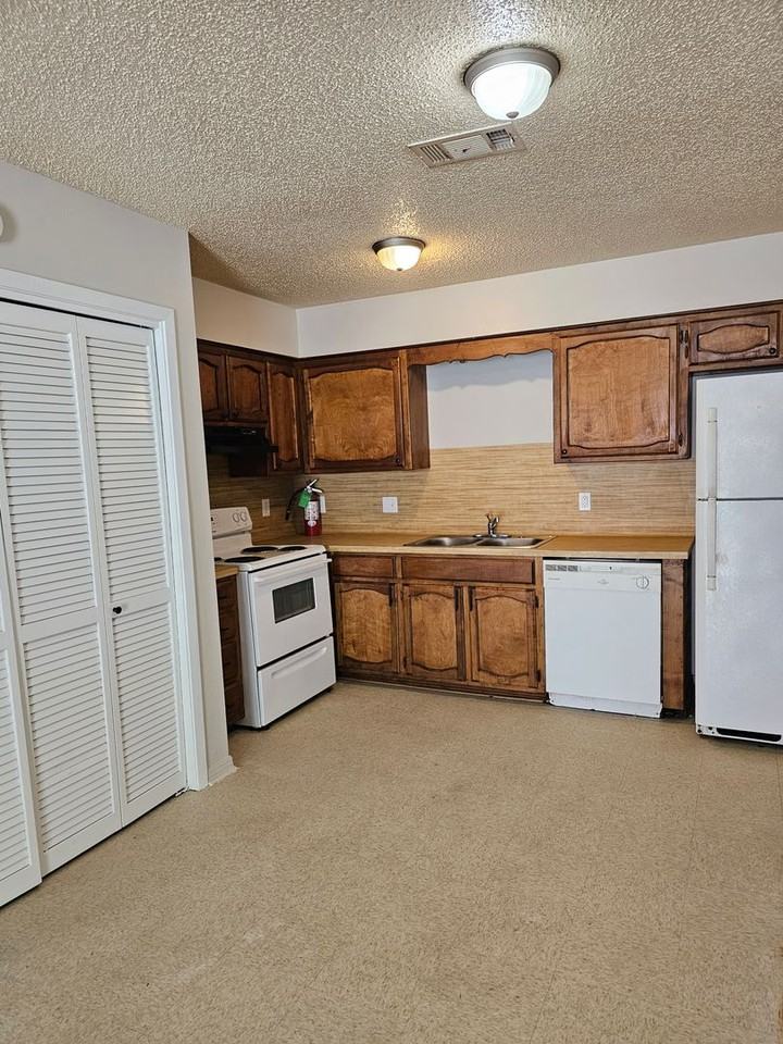 44176 Simpson Place Apartments 44176 Simpson Pl, Hammond, LA 70403