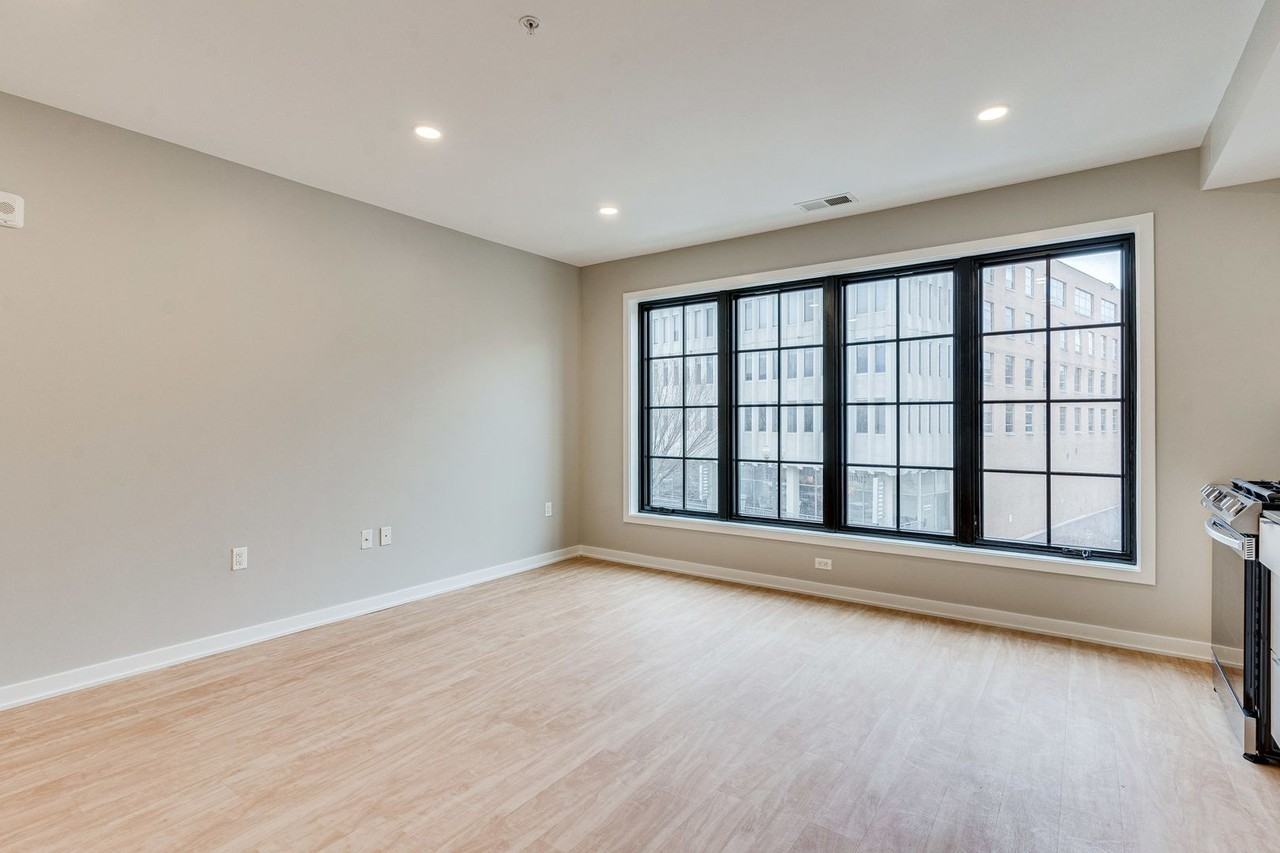 Define Glover Apartments 2210 Wisconsin Ave Nw, Washington, DC 20007