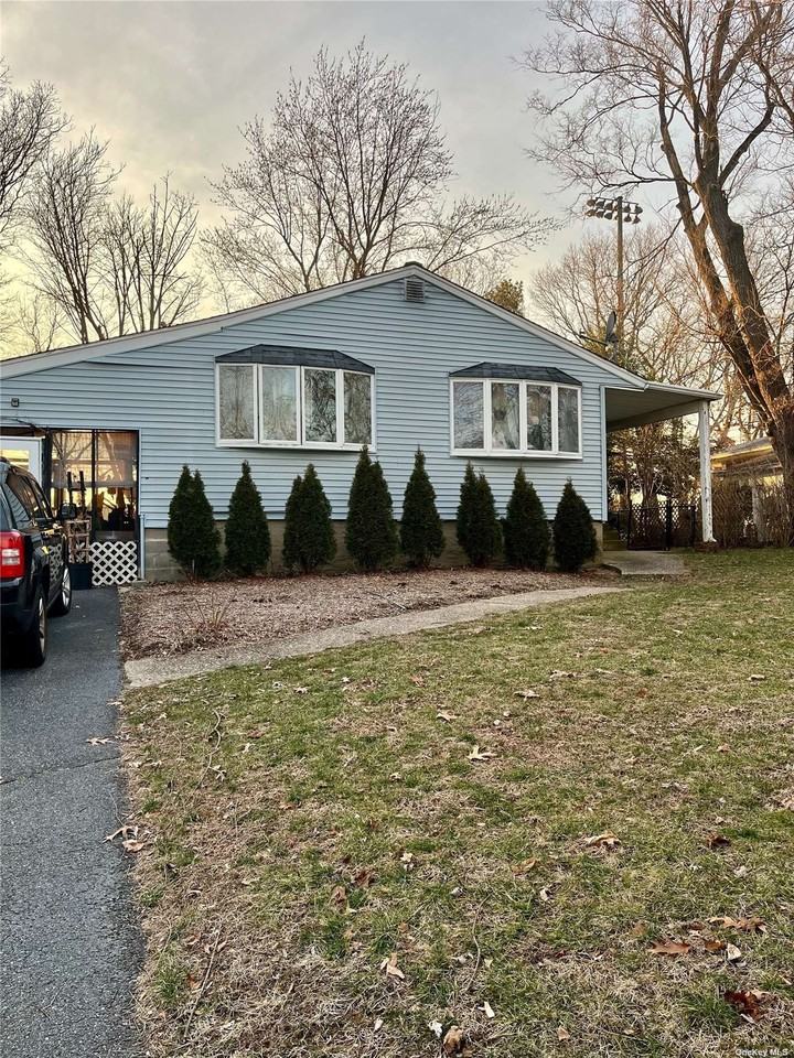 226 Tree Rd, Centereach, NY 11720 2 Bedroom House for 2,350/month Zumper