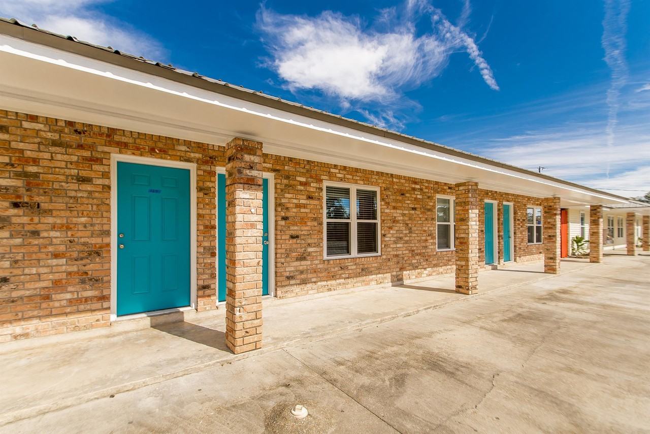 Lakeview Apartments 14207 W Club Deluxe Rd, Hammond, LA 70403 Zumper