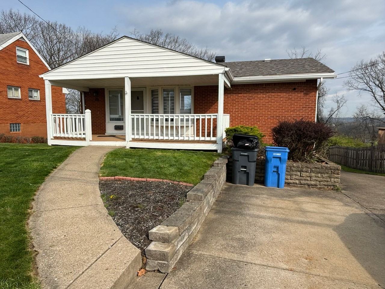 165 Woodridge Dr, Heidelberg, PA 15106 2 Bedroom House for 1,695/month