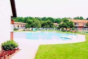 Colonial Gardens Apartments 305 Village Dr, Woodbridge Township, NJ