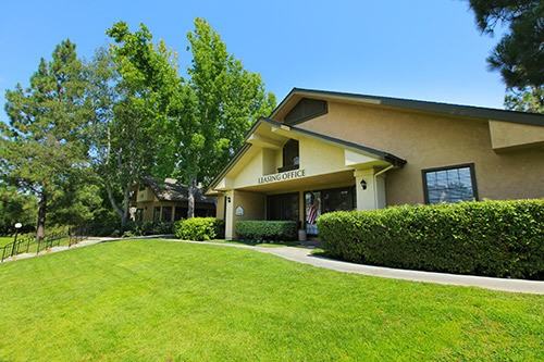 Emerald Court Apartment Homes Apartments 21141 Canada Rd, Lake Forest