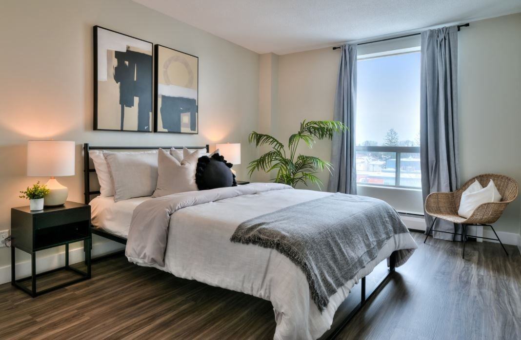 838 Pinewood Crescent Apartments 838 Pinewood Cres, Ottawa, ON K2B