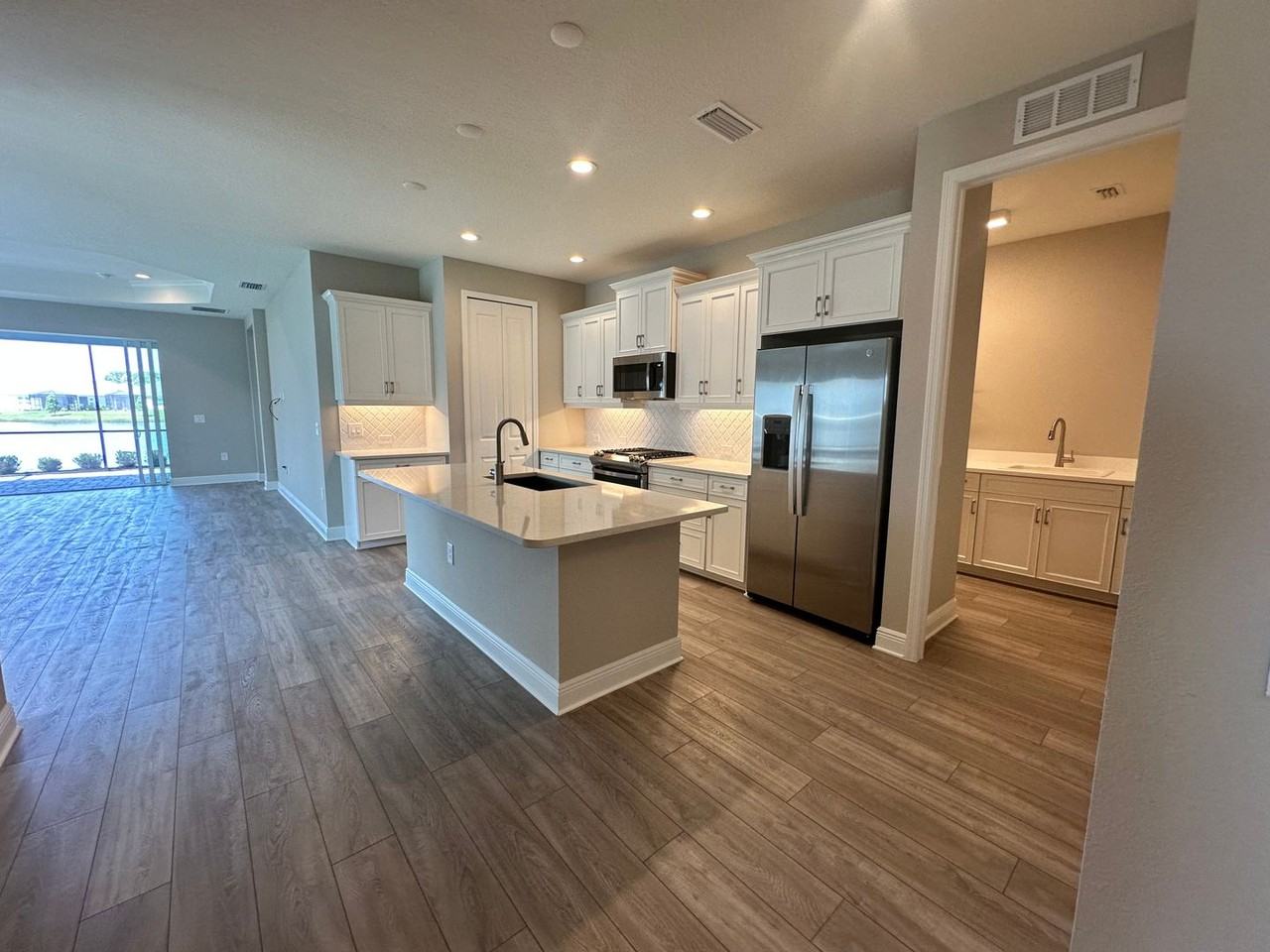 10064 Lake Wales Cir, Sarasota, FL 34241 3 Bedroom House for 3,600